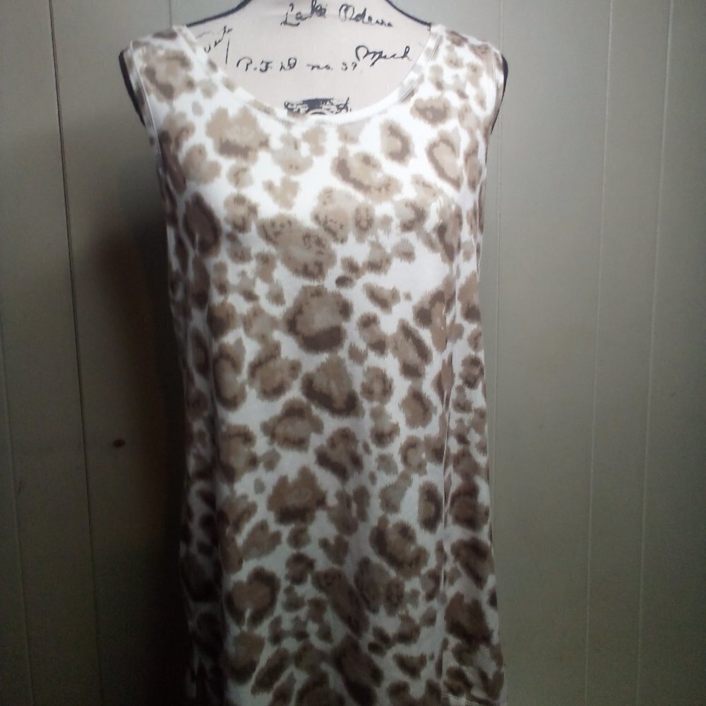 New Directions Studio Blouse S Sleeveless Soft Stretch Animal Print Tan Brown